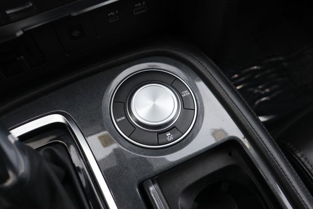 Used 2024 Nissan Armada SV image 20