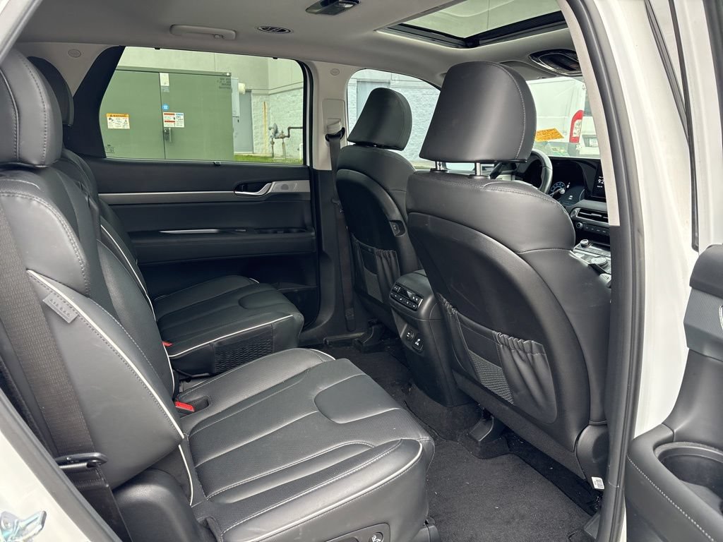Used 2024 Hyundai Palisade SEL w/ Premium Package FWD image 14