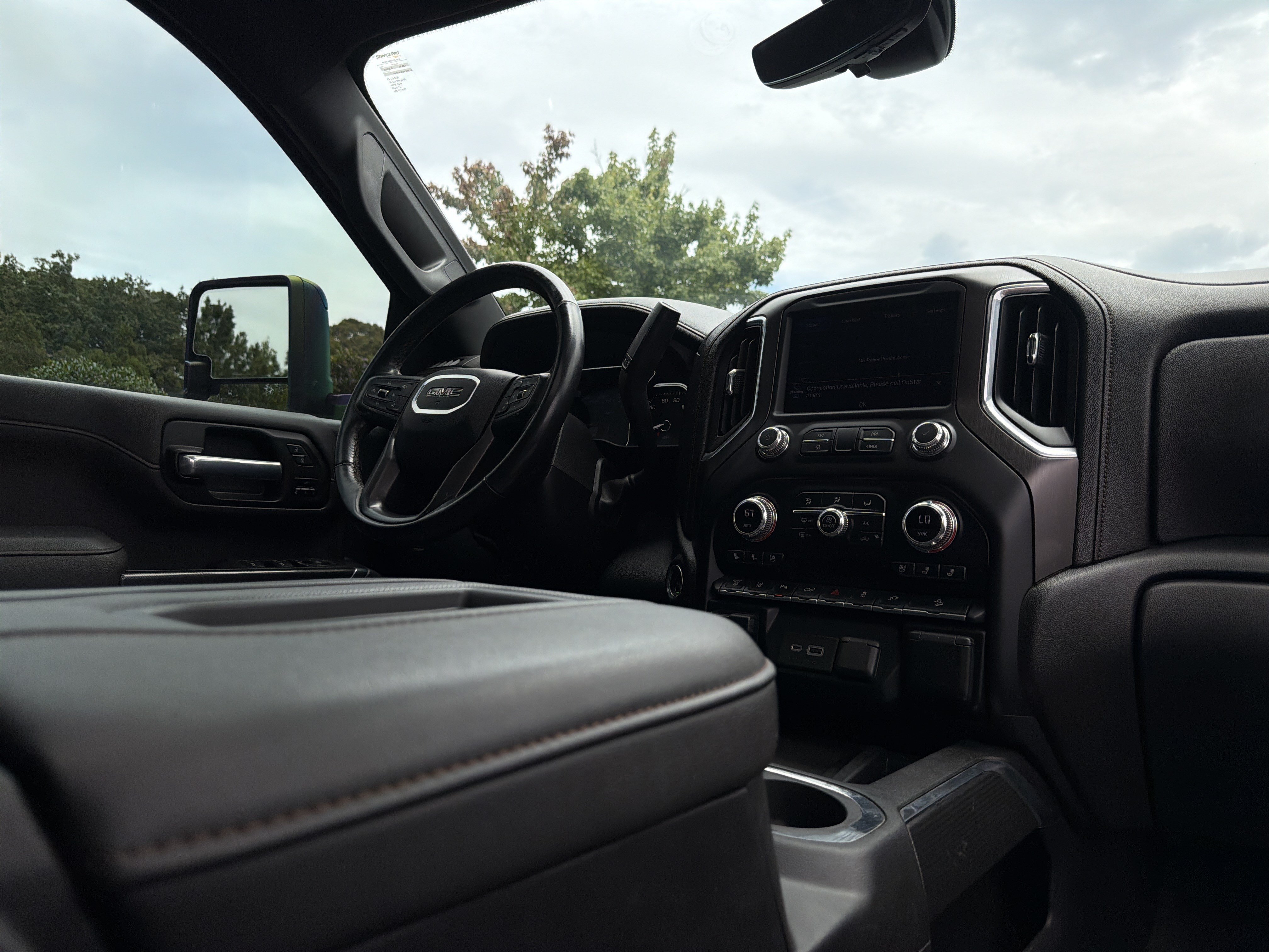 Used 2022 GMC Sierra 2500 AT4 w/ AT4 Premium Plus Package AWD/4WD image 6