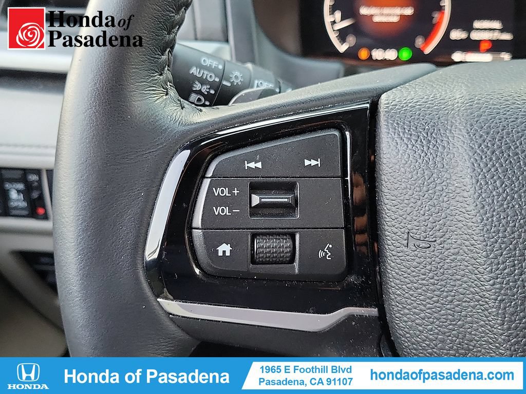 Used 2025 Honda Odyssey EX-L image 11