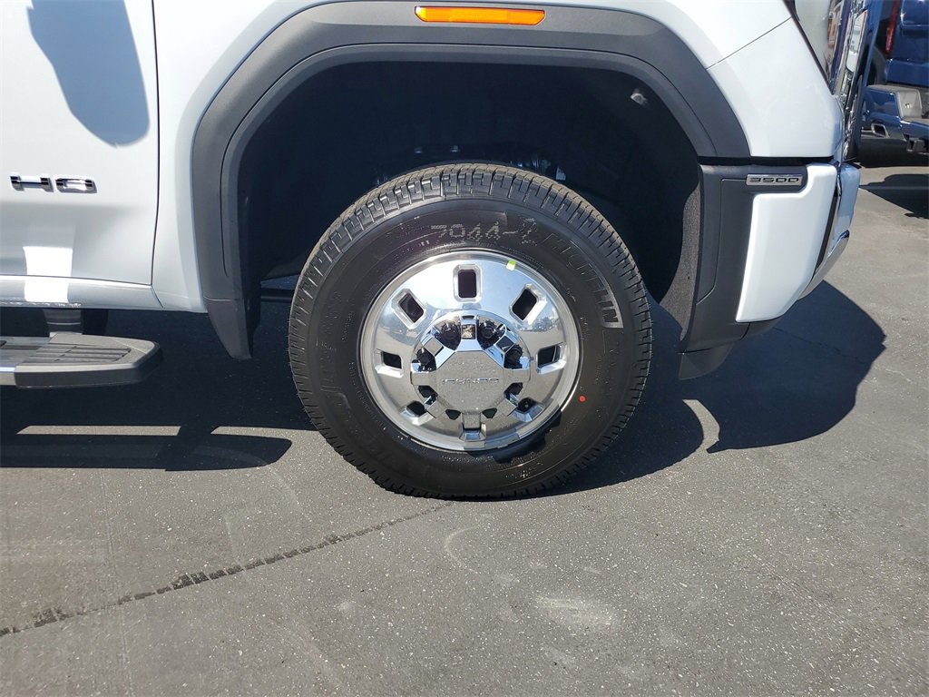 New 2026 GMC Sierra 3500 Denali w/ Denali Reserve Package image 6