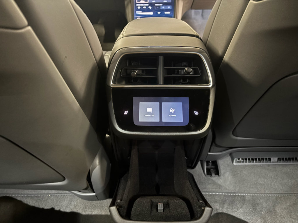 Used 2025 Lucid Air Pure RWD image 33