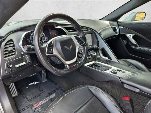 Used 2015 Chevrolet Corvette Z06 w/ 3LZ Preferred Equipment Group RWD image 11