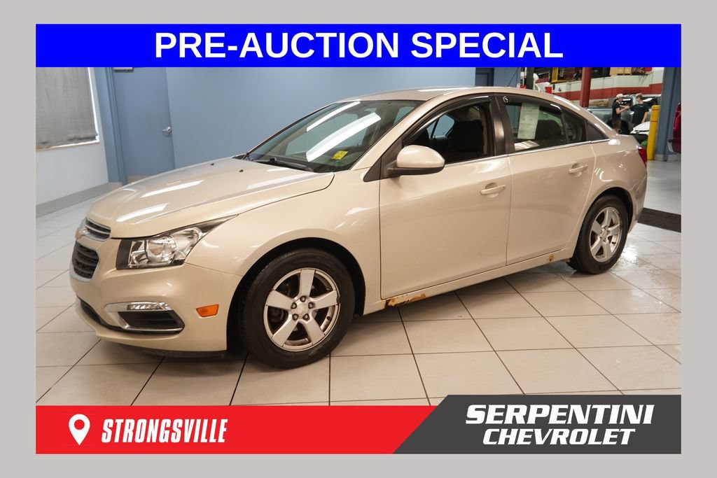 Used 2015 Chevrolet Cruze LT FWD image 1