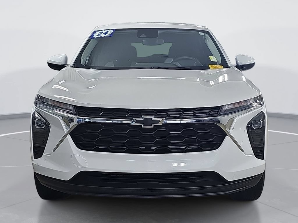 Certified 2024 Chevrolet Trax LS w/ LS Convenience Package FWD image 10