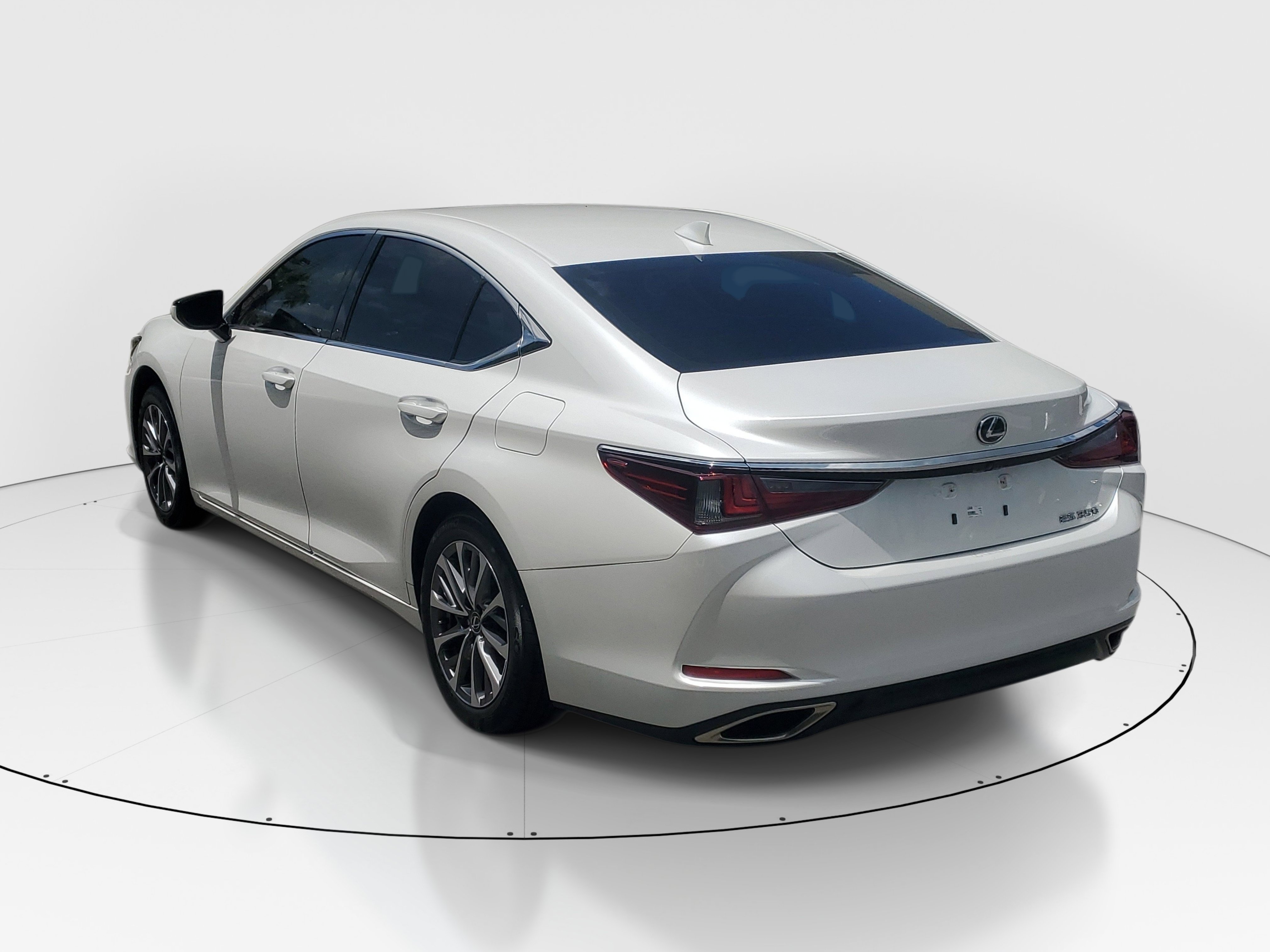 Certified 2023 Lexus ES 350 w/ Accessory Package (Z2) FWD image 5