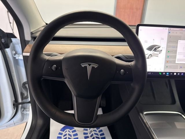 Used 2021 Tesla Model Y Long Range image 26