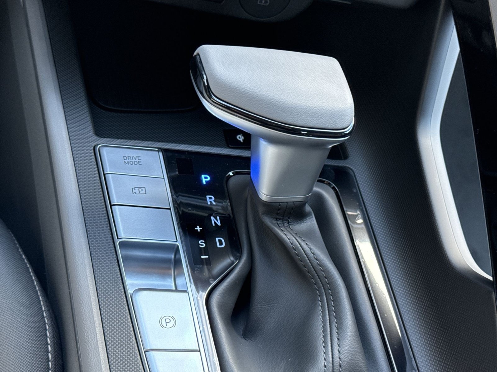 New 2026 Hyundai Elantra SEL Sport Premium FWD image 21