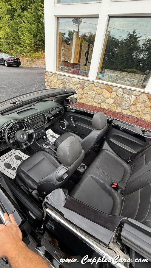Used 2014 Volkswagen Beetle 1.8T image 32