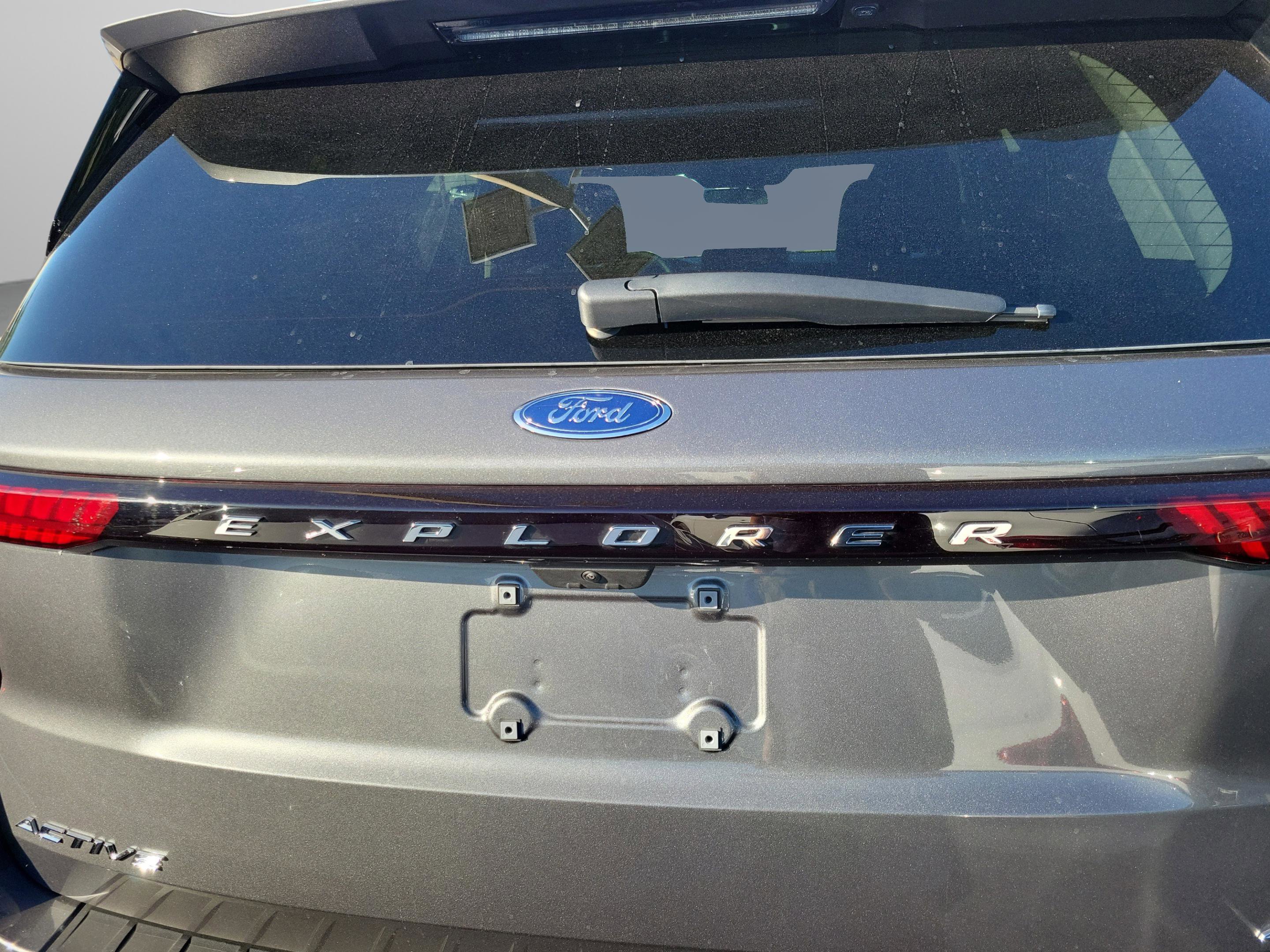 Certified 2025 Ford Explorer Active AWD/4WD image 30