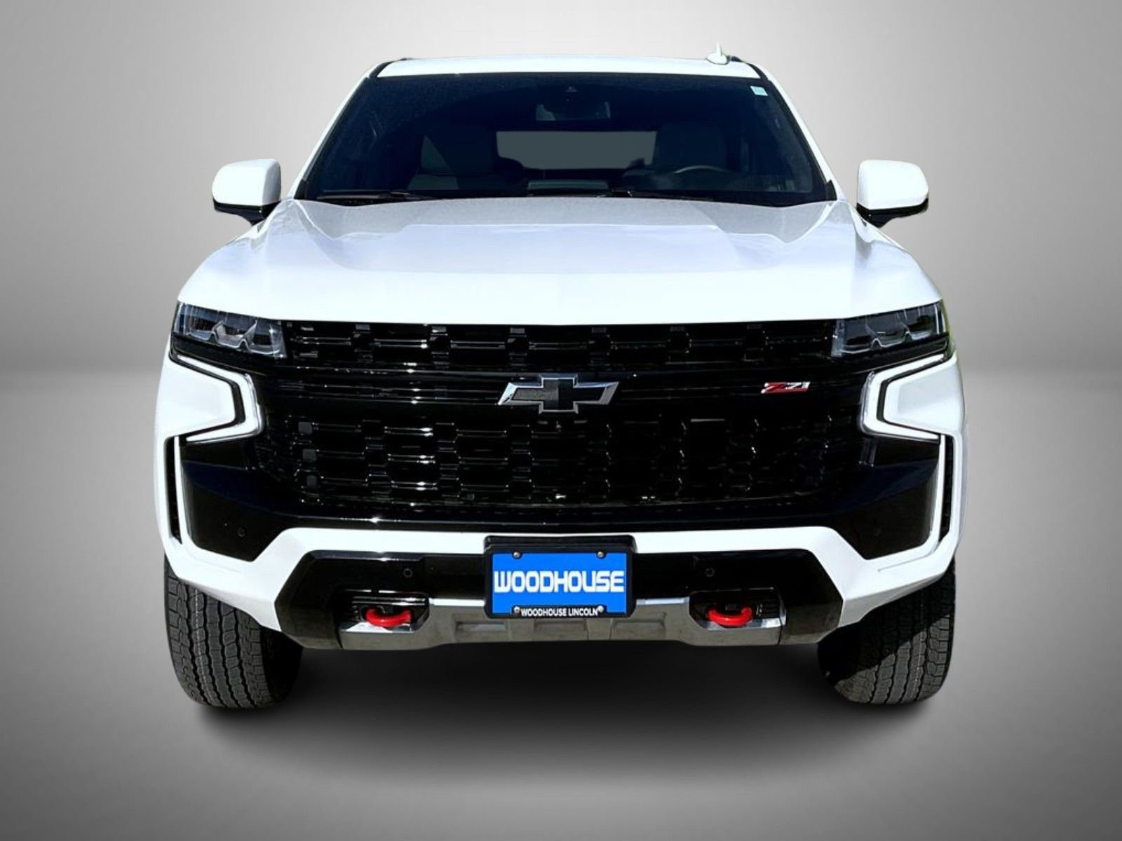 Used 2023 Chevrolet Suburban Z71 w/ Luxury Package AWD/4WD image 2