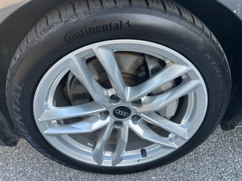 Used 2022 Audi A4 2.0T Premium Plus AWD/4WD image 27