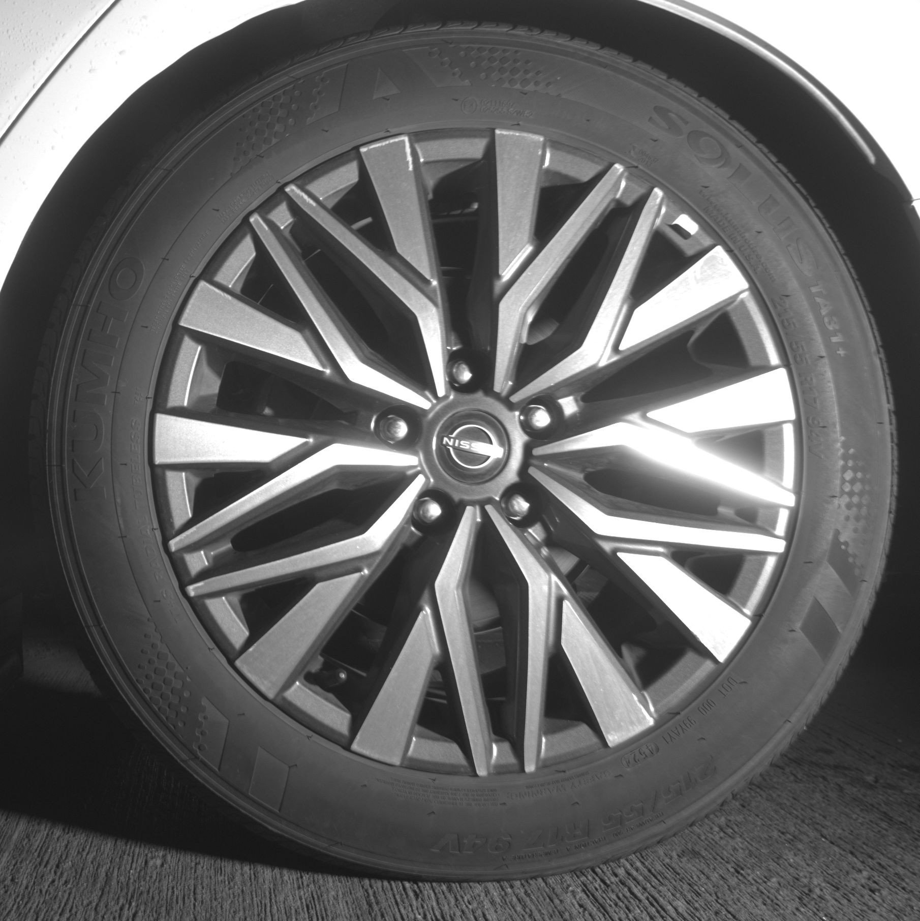 Used 2025 Nissan Altima 2.5 SV FWD image 14