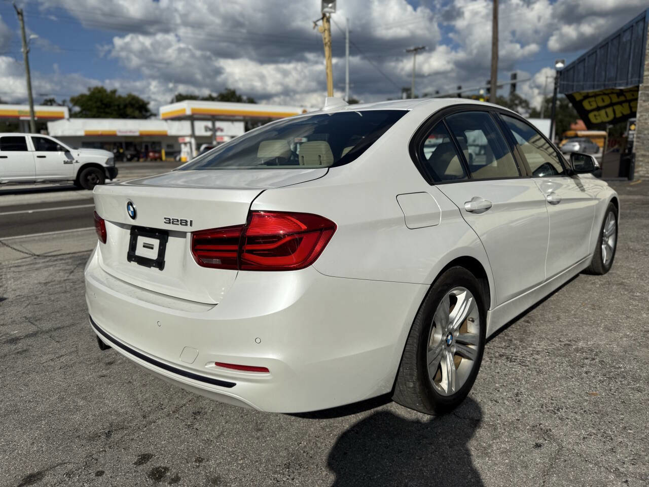 Used 2016 BMW 328i Sedan image 7