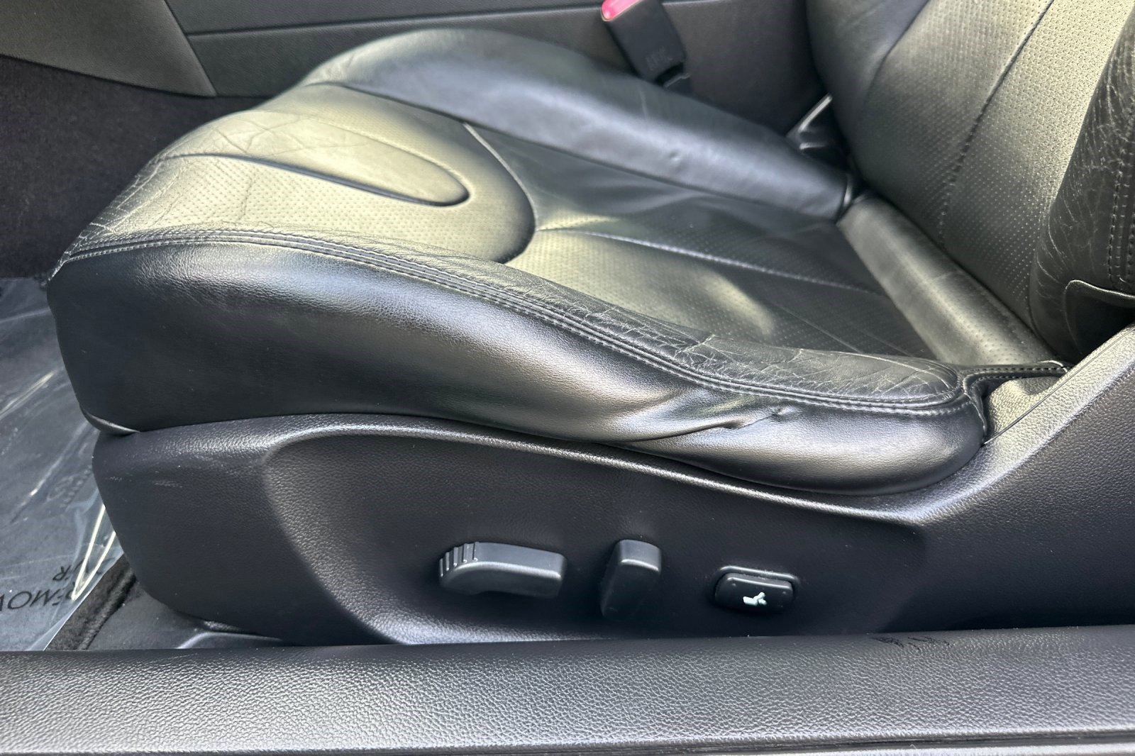 Used 2012 INFINITI G37 Journey w/ Premium Pkg image 14