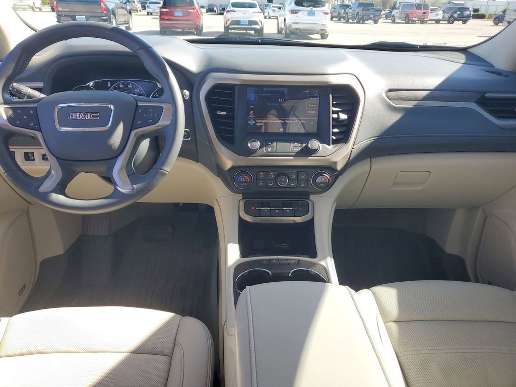 Used 2021 GMC Acadia Denali w/ Denali Technology Package image 10