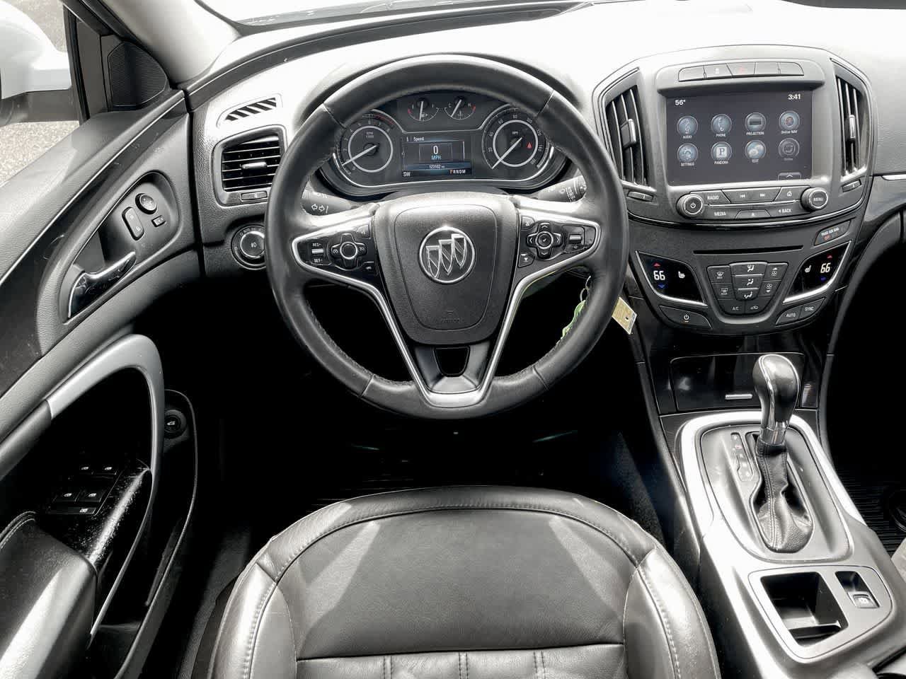 Used 2017 Buick Regal Sport Touring FWD image 11