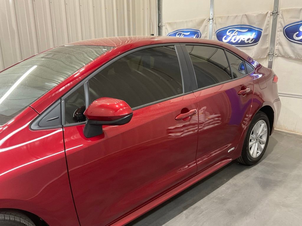 Used 2026 Toyota Corolla LE w/ LE Premium Package image 5