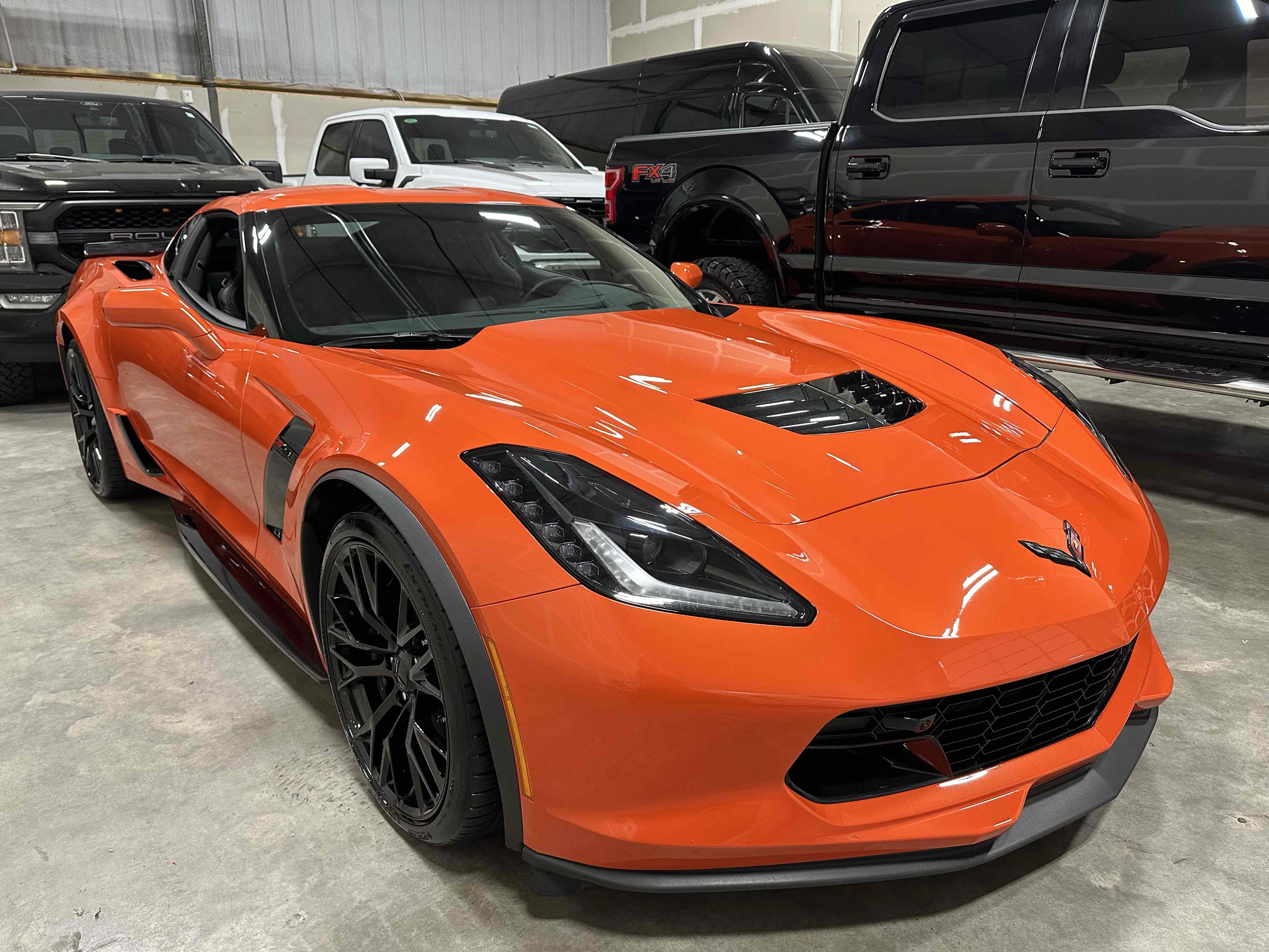 Used 2019 Chevrolet Corvette Z06 RWD image 3