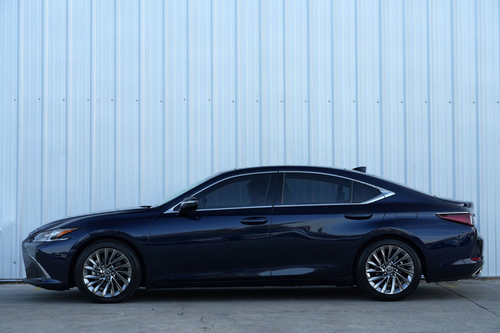 Used 2025 Lexus ES 350 Ultra Luxury w/ Accessory Package (Z1) image 55