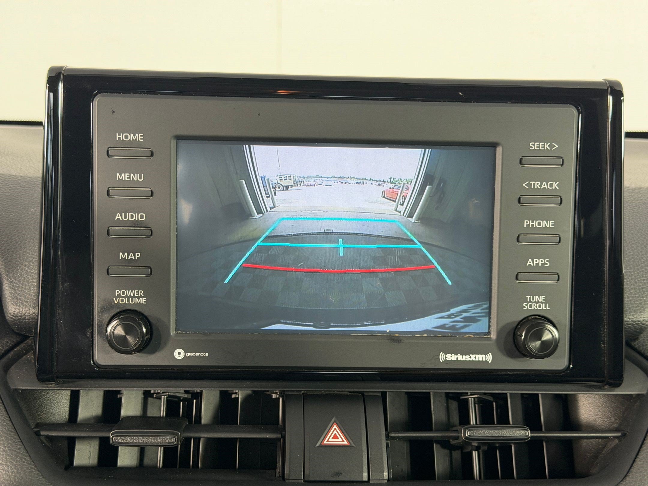 Used 2021 Toyota RAV4 LE FWD image 18