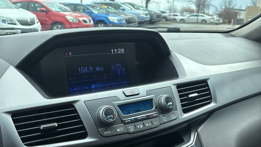 Used 2012 Honda Odyssey EX image 19