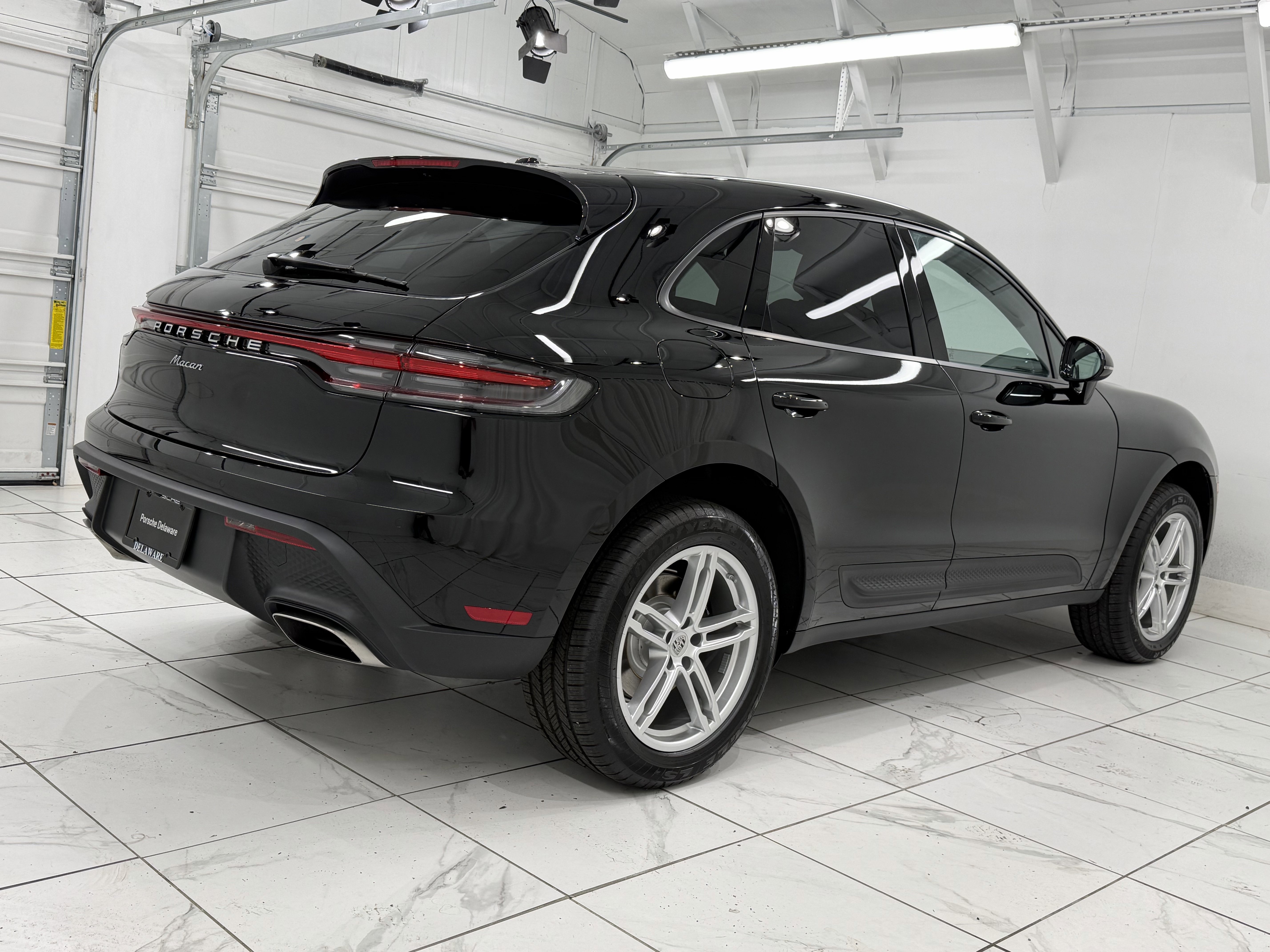 New 2026 Porsche Macan image 11