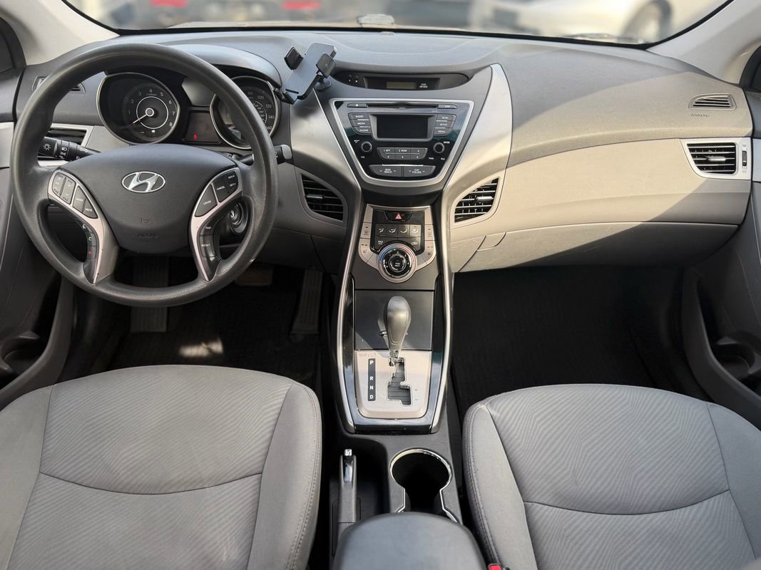 Used 2013 Hyundai Elantra GLS w/ Preferred Pkg FWD image 11