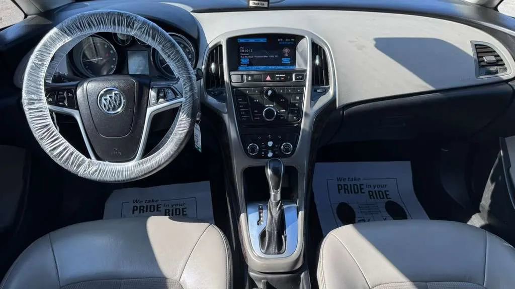 Used 2013 Buick Verano FWD image 15