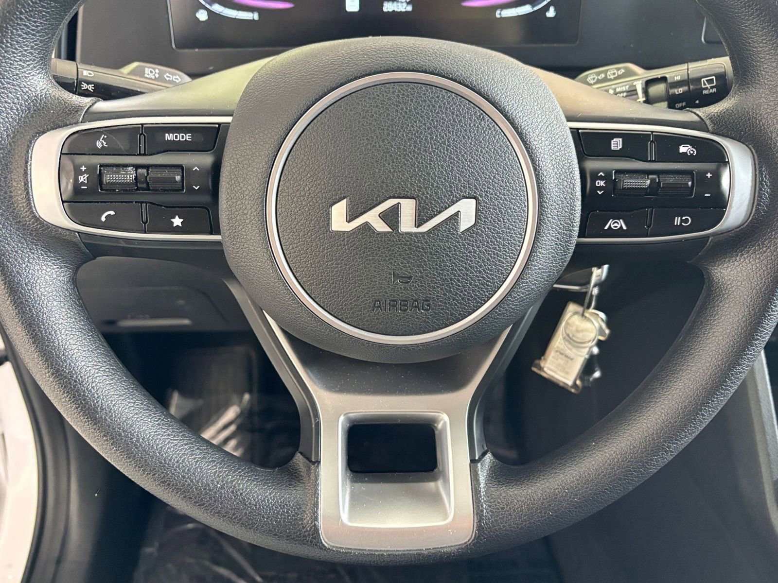 Used 2025 Kia Sportage LX image 27