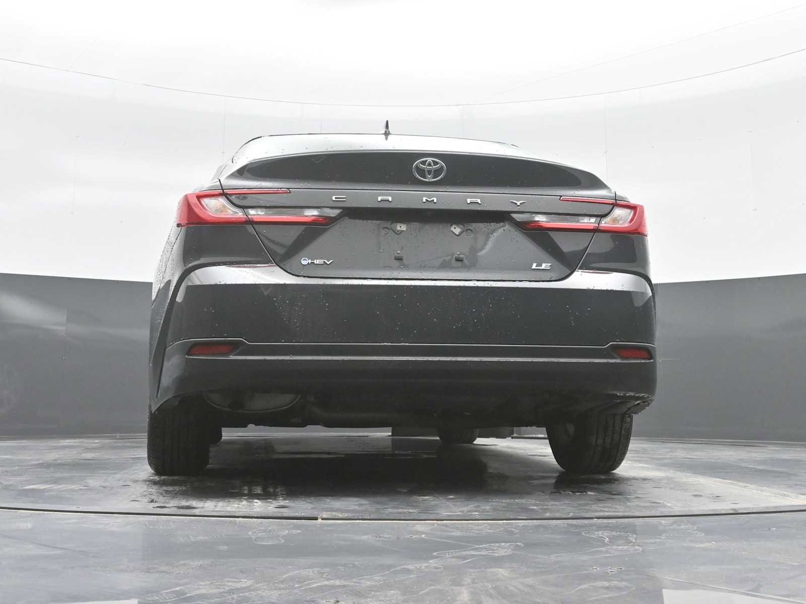 Used 2025 Toyota Camry LE image 35