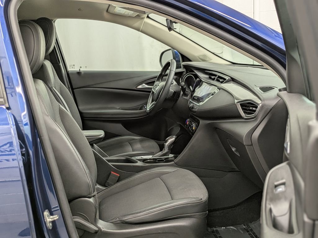 Used 2023 Buick Encore GX Preferred w/ Cold Weather Comfort Package AWD/4WD image 18