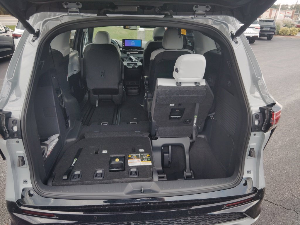New 2026 Toyota Sienna XSE AWD/4WD image 14