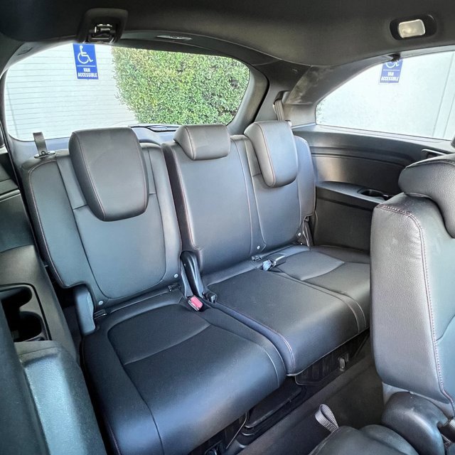 Used 2023 Honda Odyssey Sport image 13