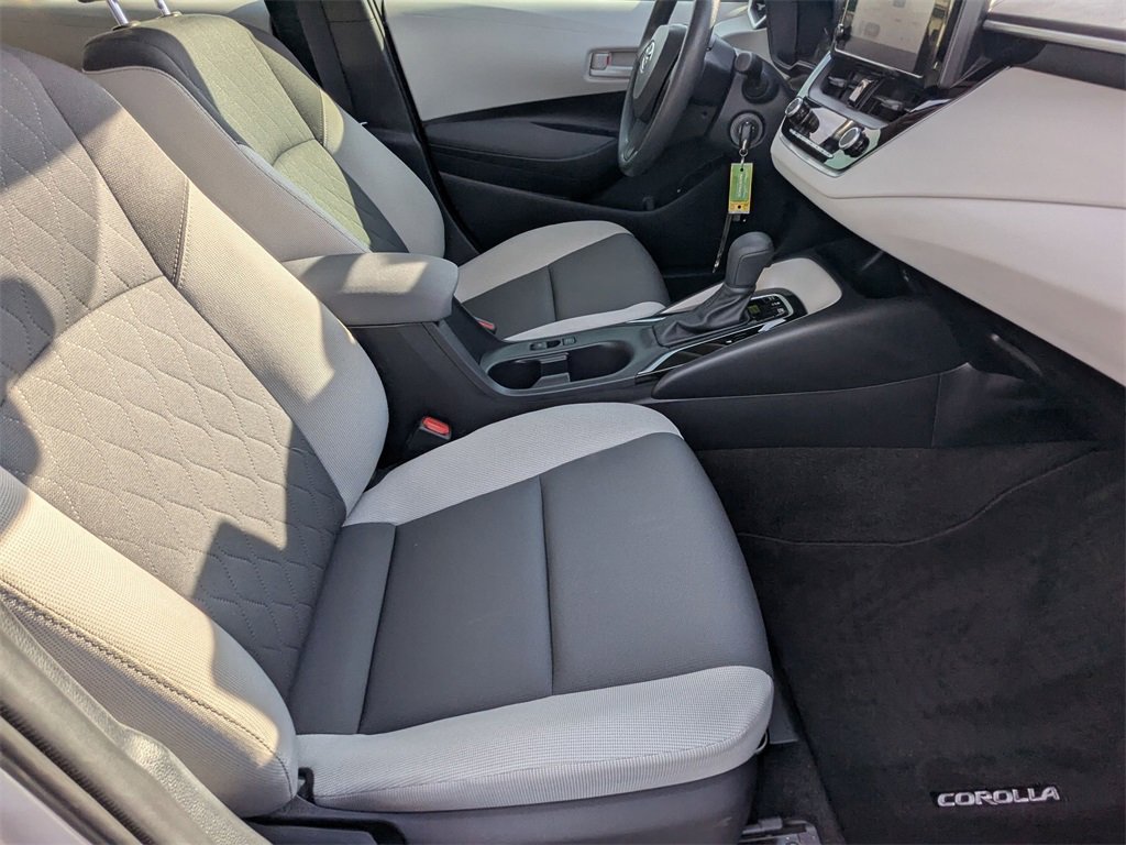 Used 2024 Toyota Corolla LE image 18