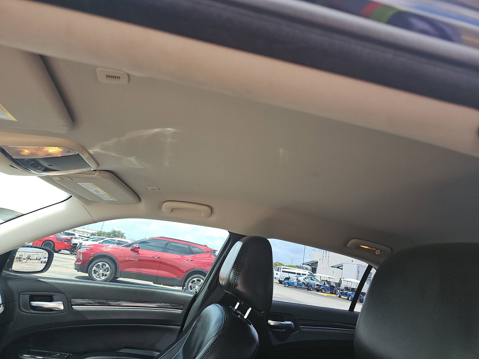 Used 2018 Chrysler 300 Touring L RWD image 19