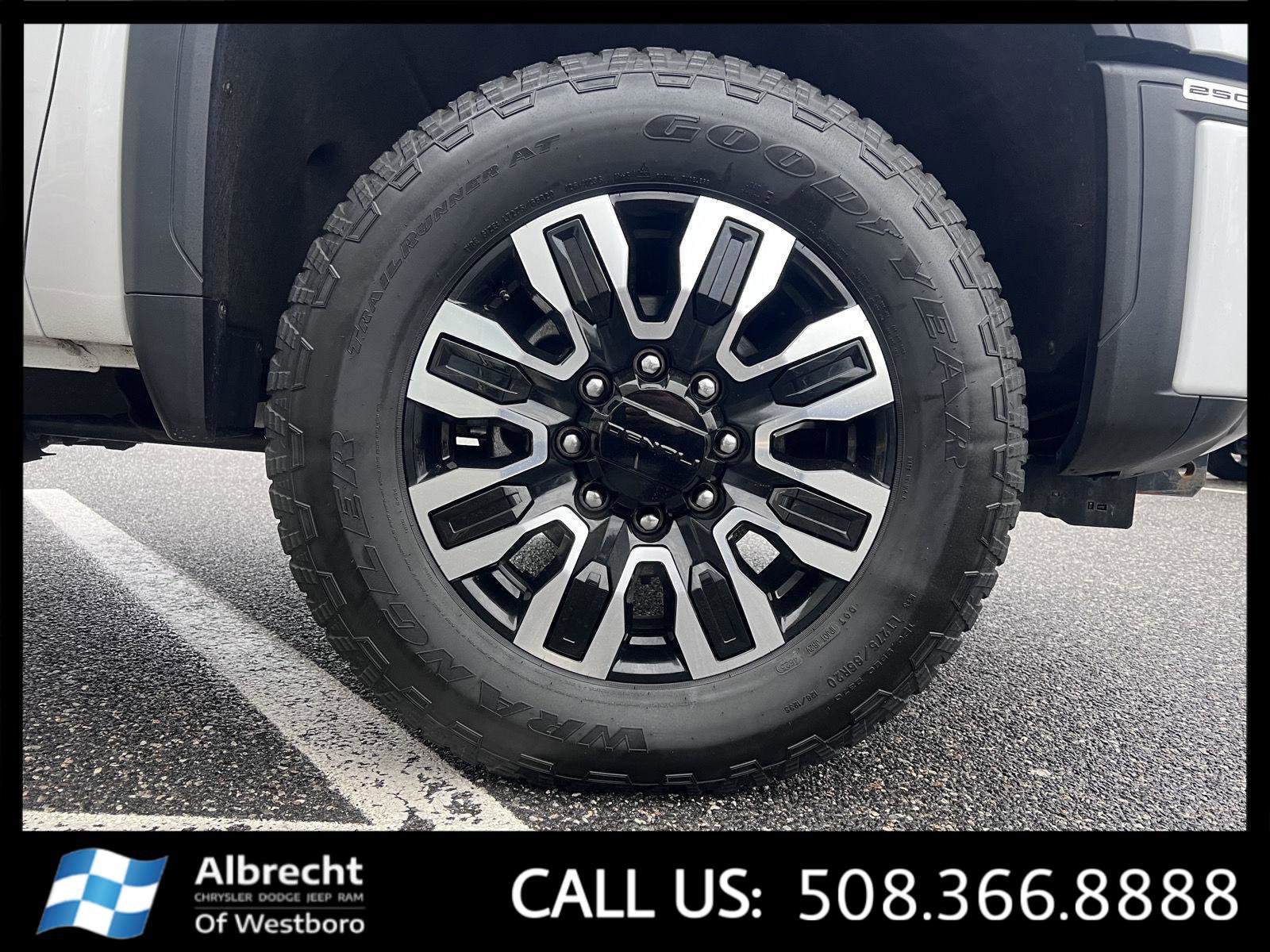 Used 2024 GMC Sierra 2500 Denali Ultimate w/ Snow Plow Prep/Camper Package image 38