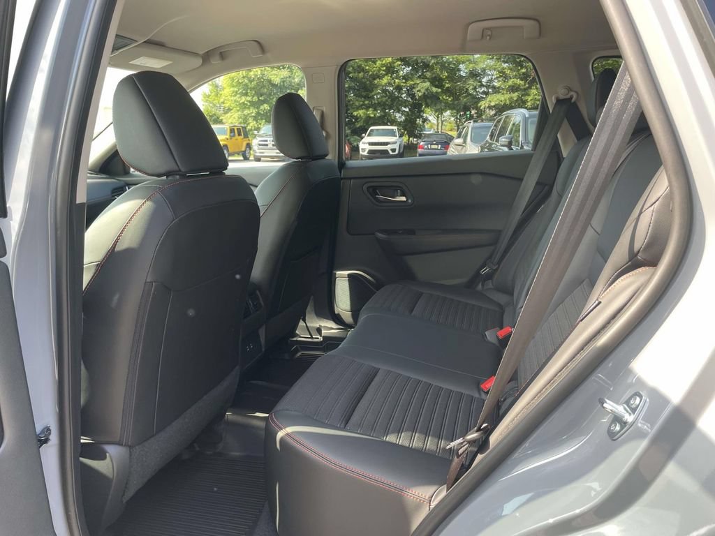 Used 2025 Nissan Rogue SV w/ Rock Creek Premium Package AWD/4WD image 13