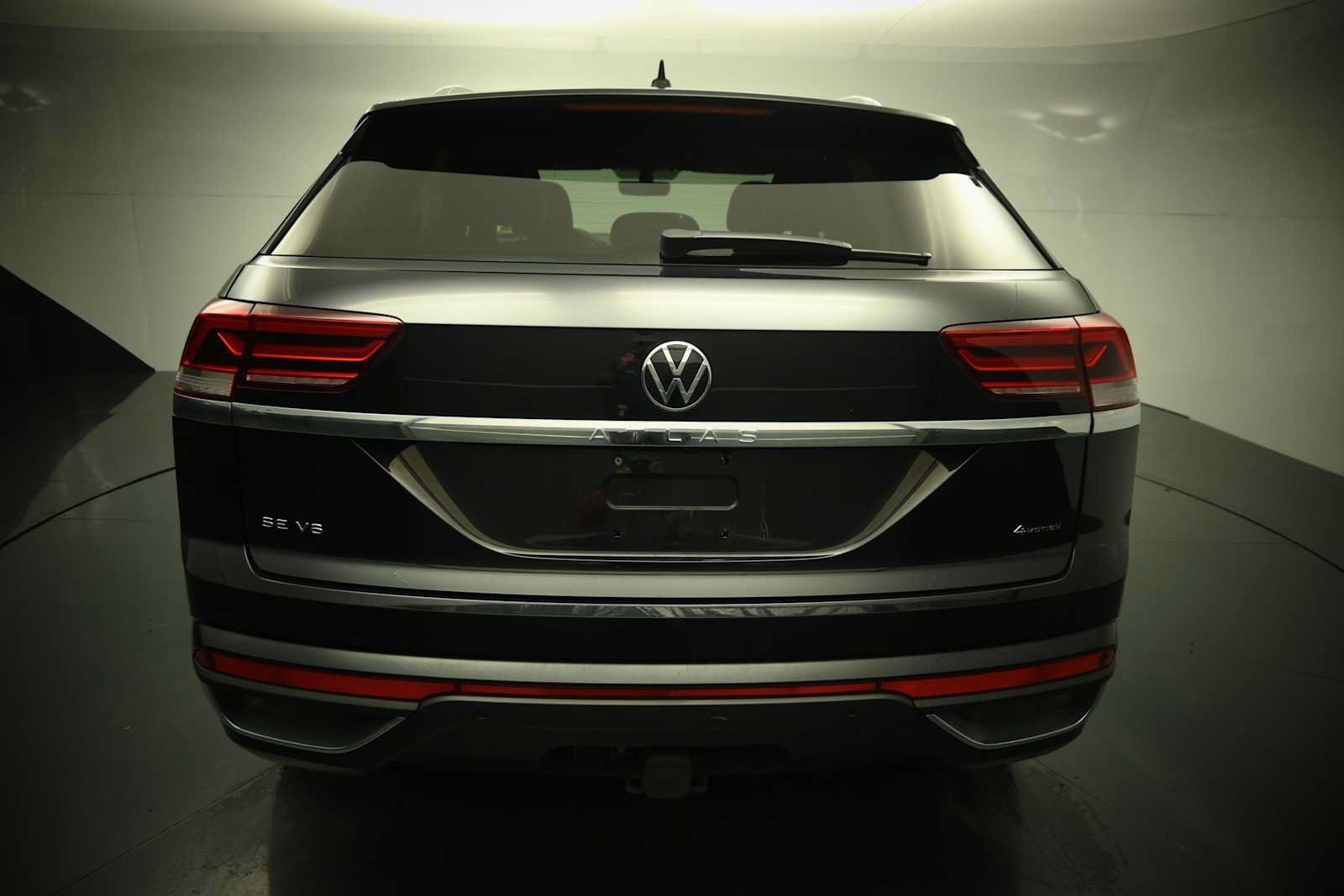 Used 2023 Volkswagen Atlas Cross Sport SE w/ Panoramic Sunroof Package AWD/4WD image 5