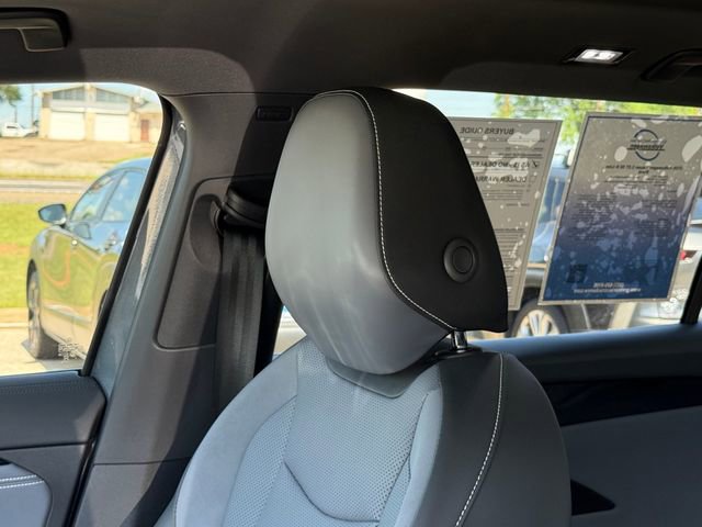 Certified 2026 Volkswagen Tiguan SE R-Line FWD image 11