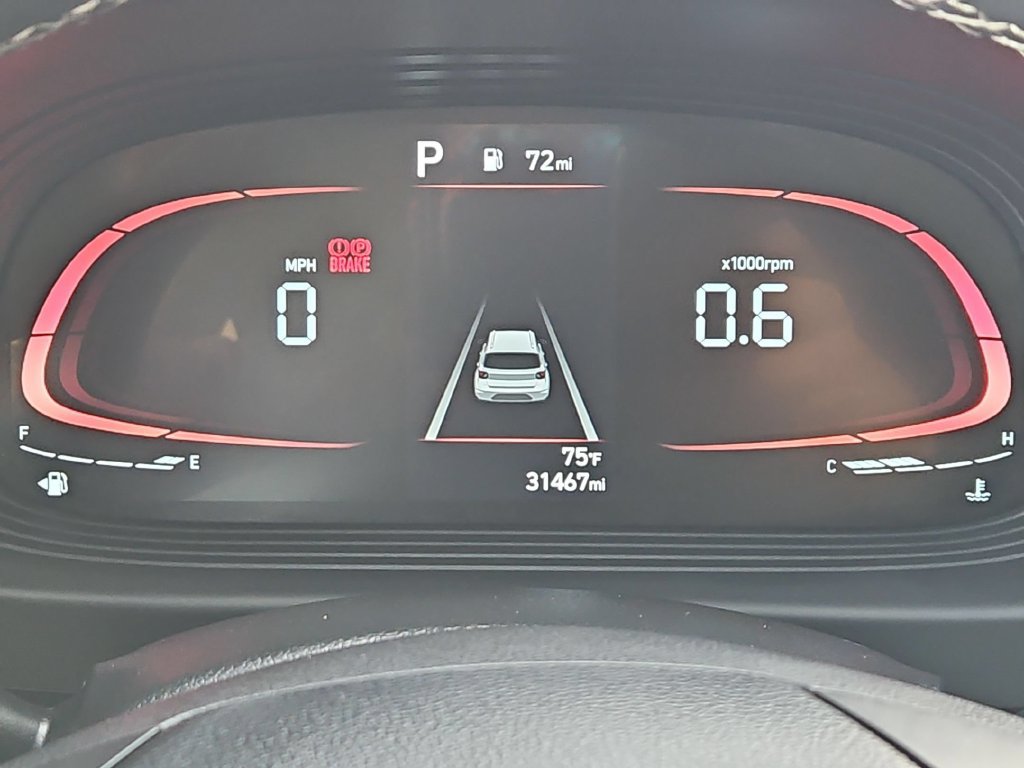 Used 2025 Hyundai Venue SEL FWD image 16