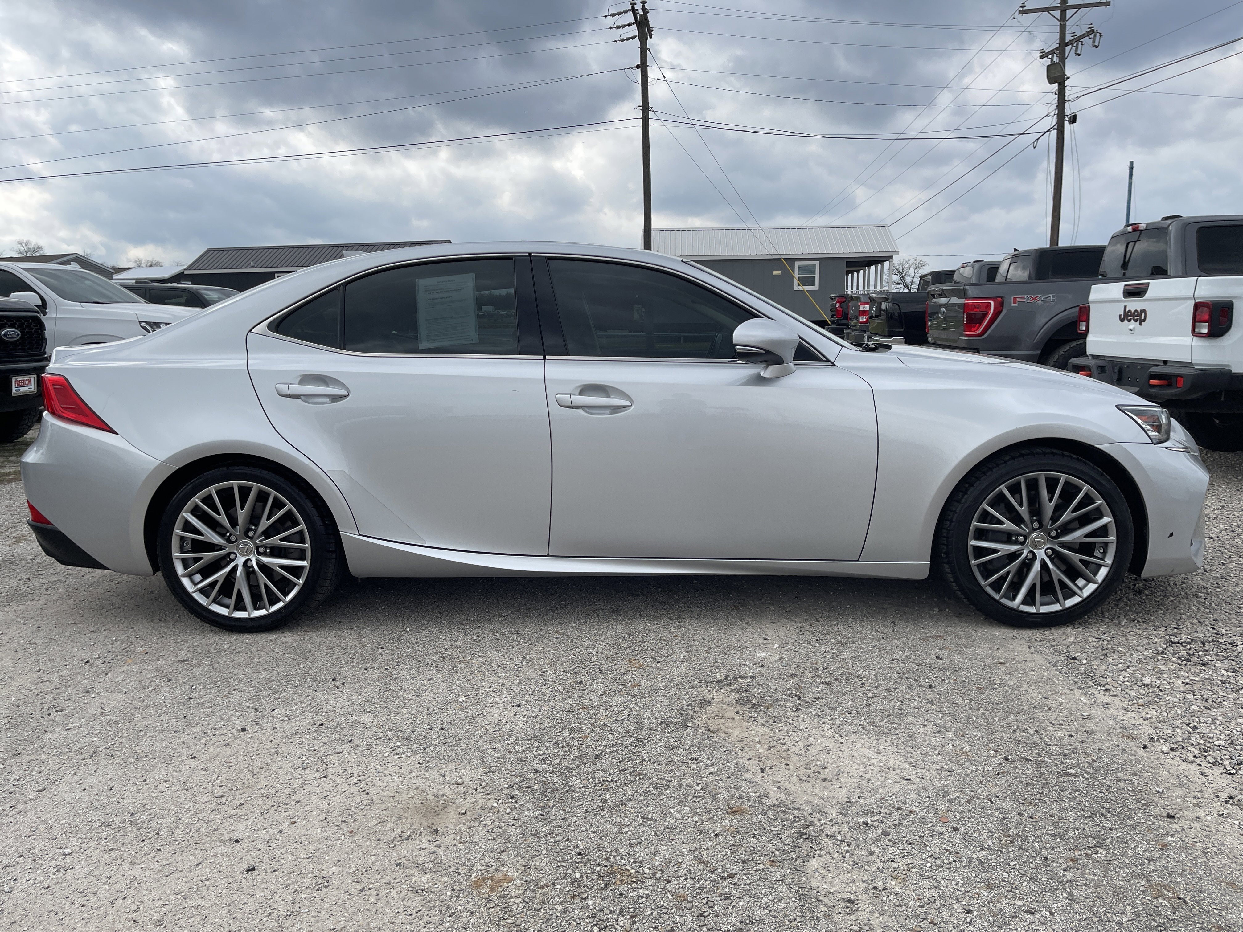 Used 2017 Lexus IS 200t 200t image 3