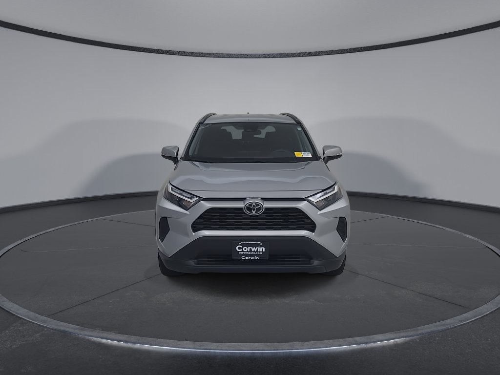 Used 2025 Toyota RAV4 XLE AWD/4WD image 6