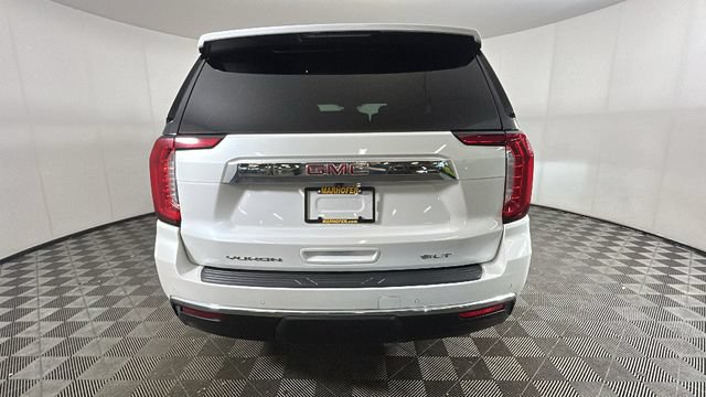 Used 2023 GMC Yukon SLT w/ SLT Luxury Package AWD/4WD image 3