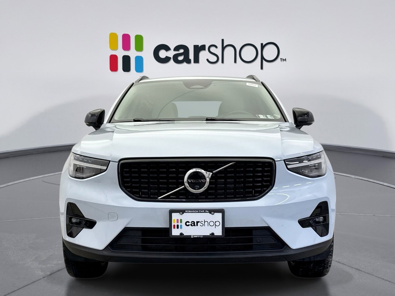 Used 2024 Volvo XC40 B5 Ultimate image 8