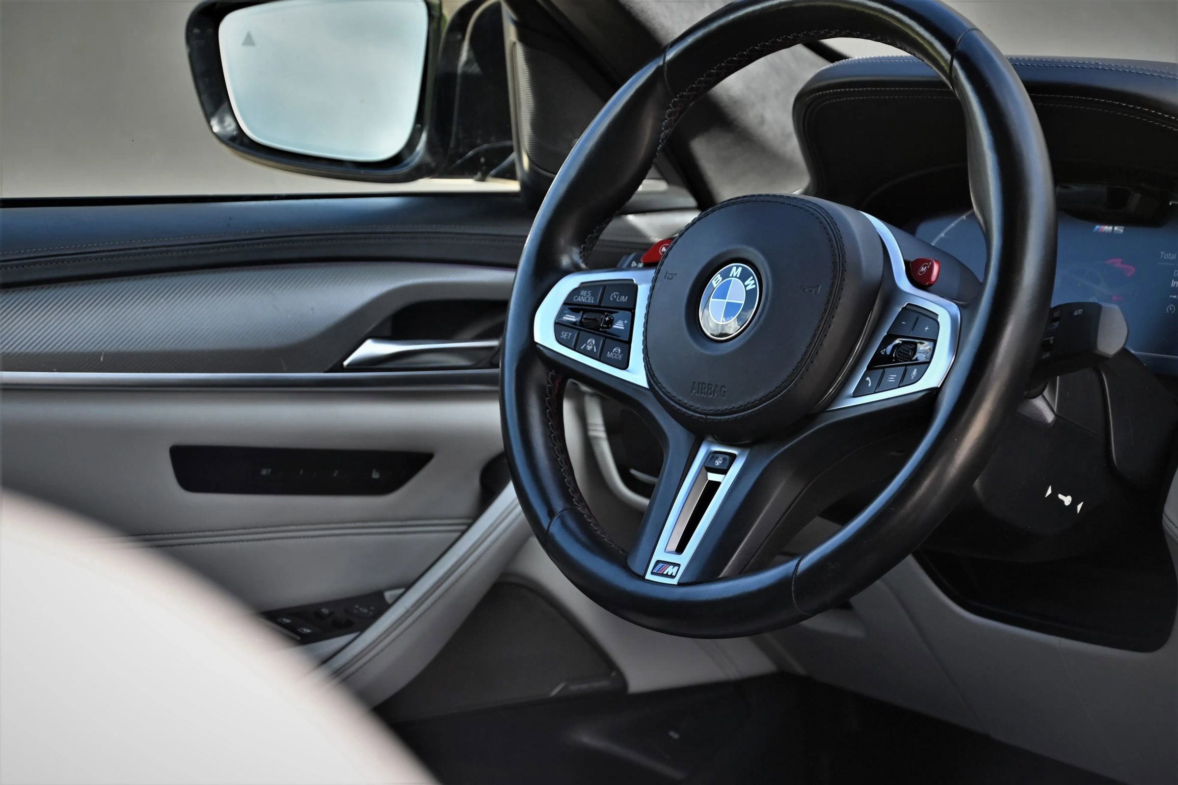 Used 2023 BMW M5 w/ Competition Package image 25