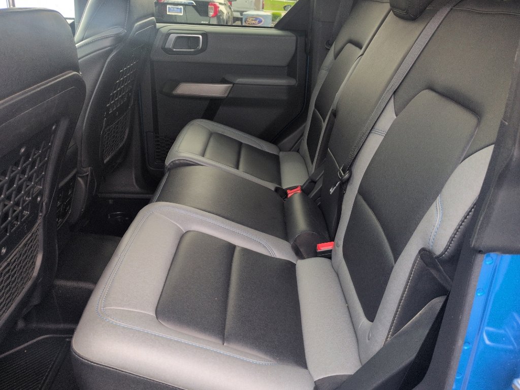 Used 2023 Ford Bronco Black Diamond w/ Sasquatch Package AWD/4WD image 6