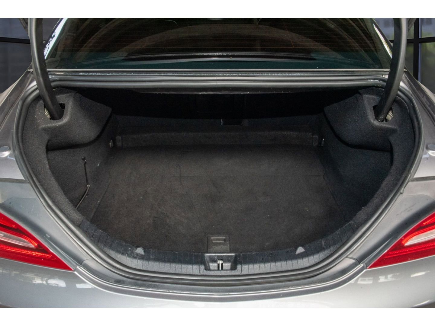 Used 2018 Mercedes-Benz CLA 250 4MATIC image 13