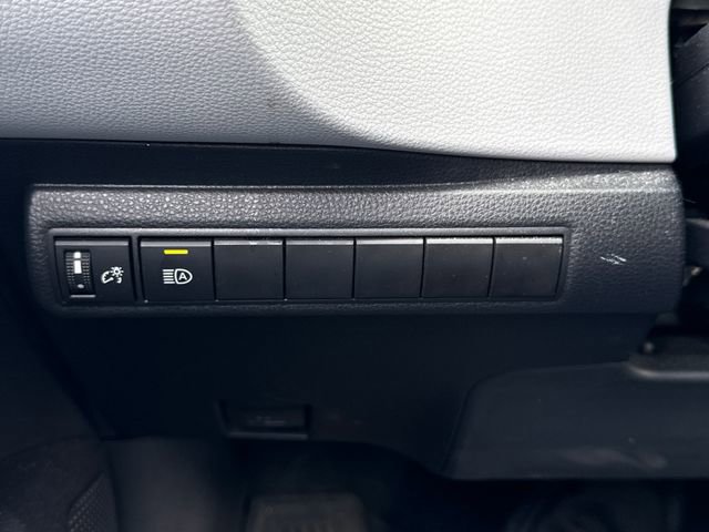 Used 2023 Toyota Corolla SE image 30