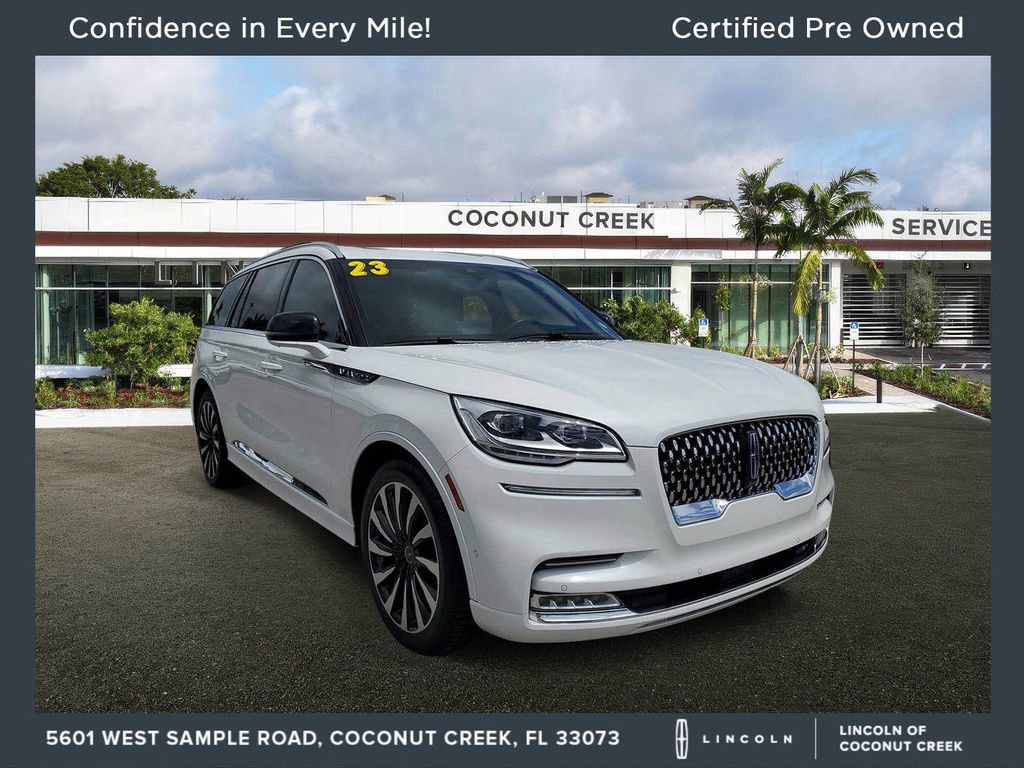 Certified 2023 Lincoln Aviator Black Label Grand Touring w/ Class IV Trailer Tow Package AWD/4WD image 1